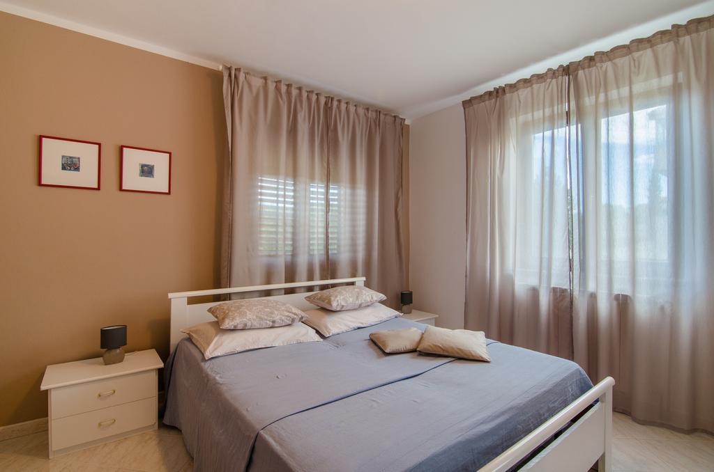 Apartments Karlo & Ivona Labin  Ruang foto